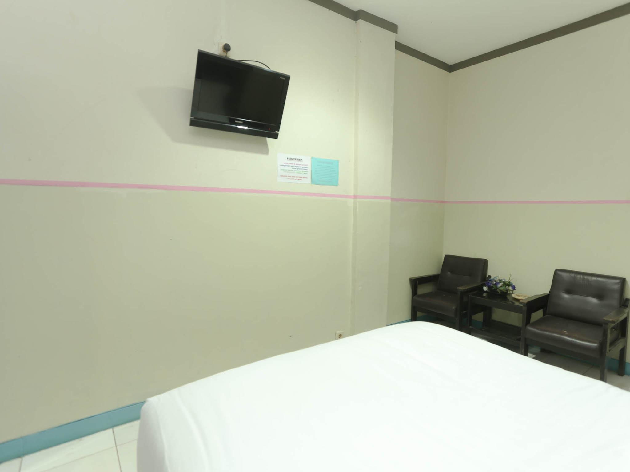 Urbanview Hotel Kharisma Banjarmasin バンジ ャ ルマシン エクステリア 写真