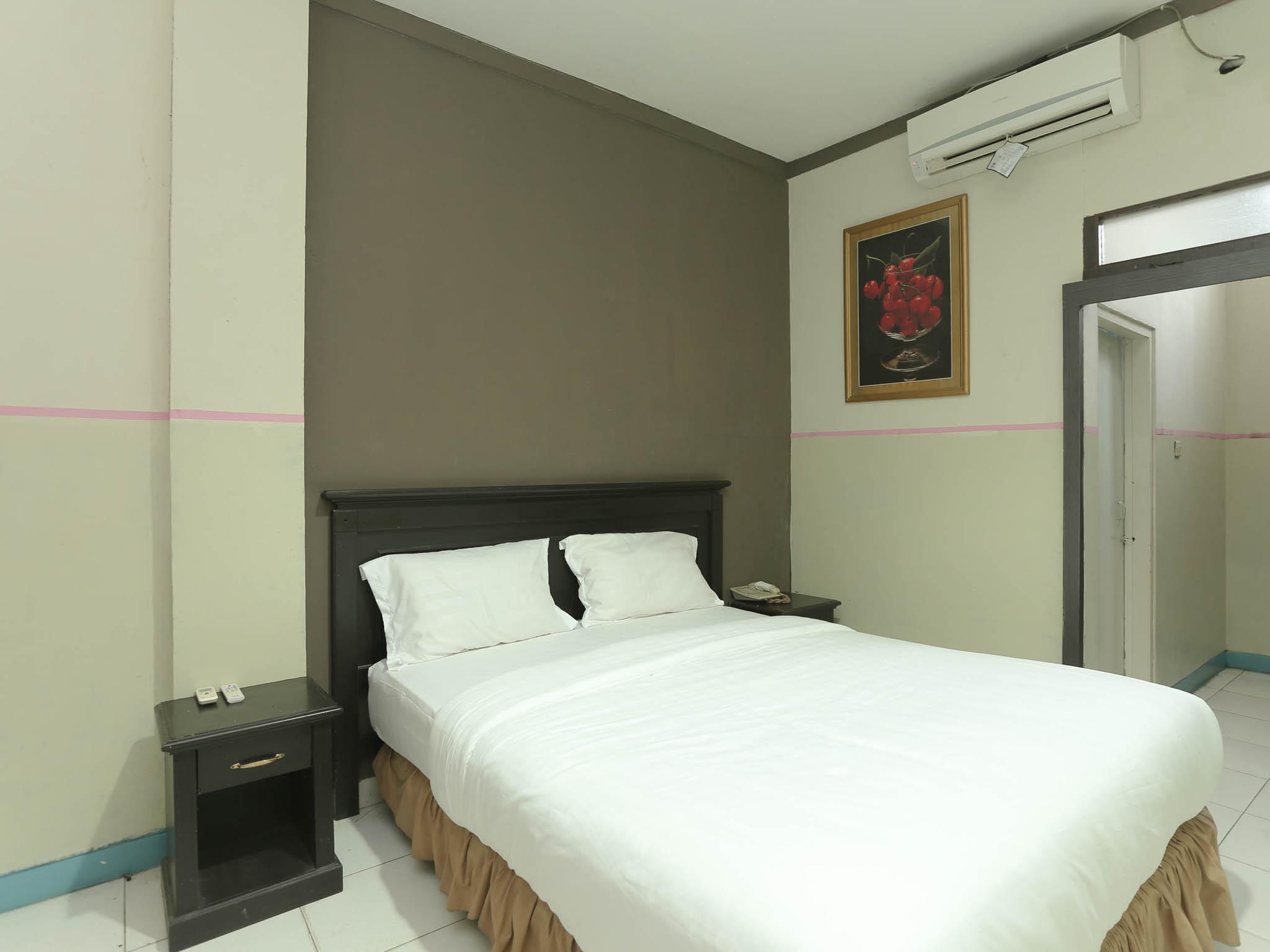 Urbanview Hotel Kharisma Banjarmasin バンジ ャ ルマシン エクステリア 写真