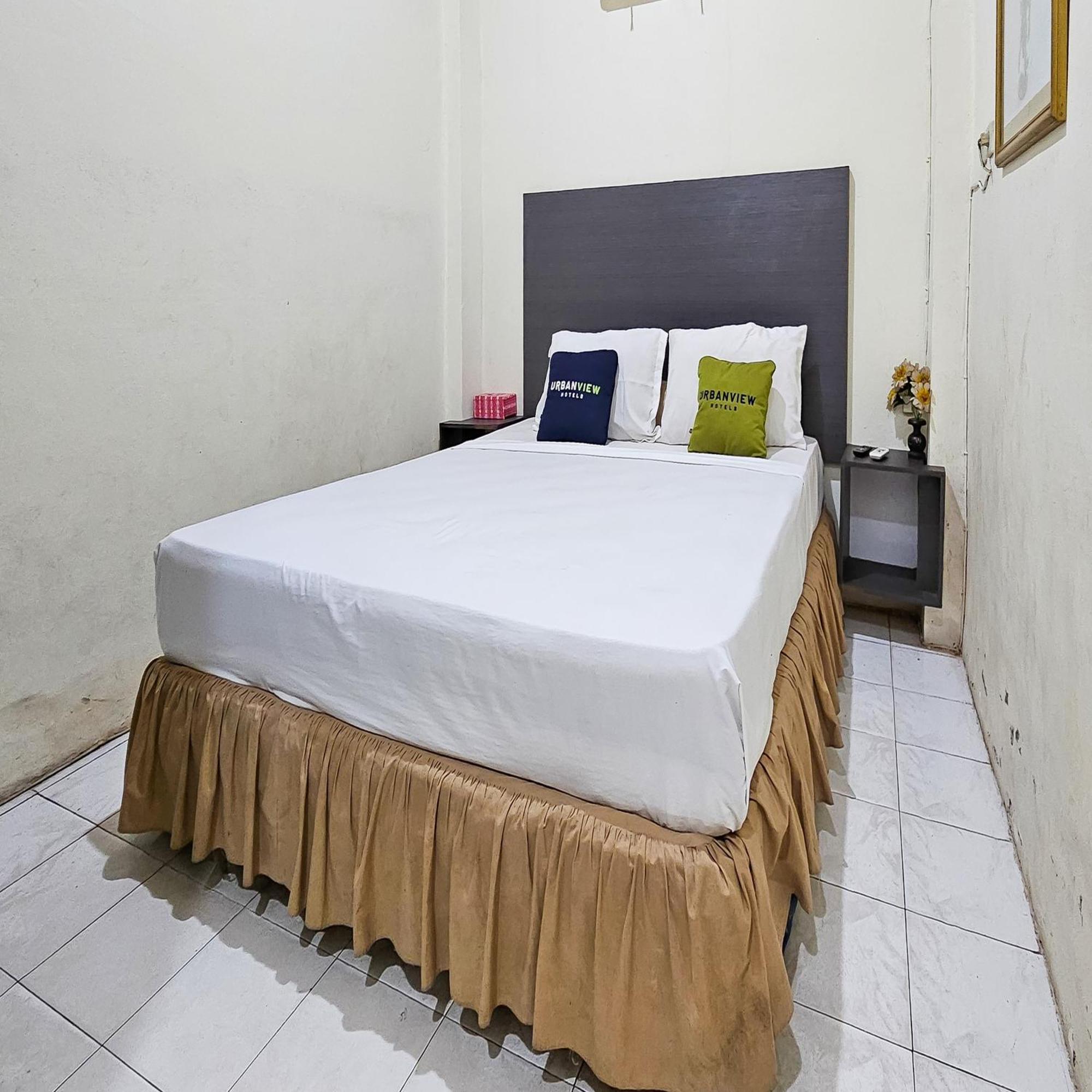 Urbanview Hotel Kharisma Banjarmasin バンジ ャ ルマシン エクステリア 写真